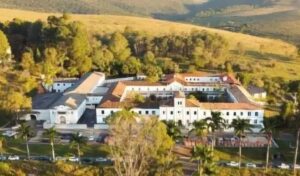 VIla-Gale-Ouro-Preto.jpg